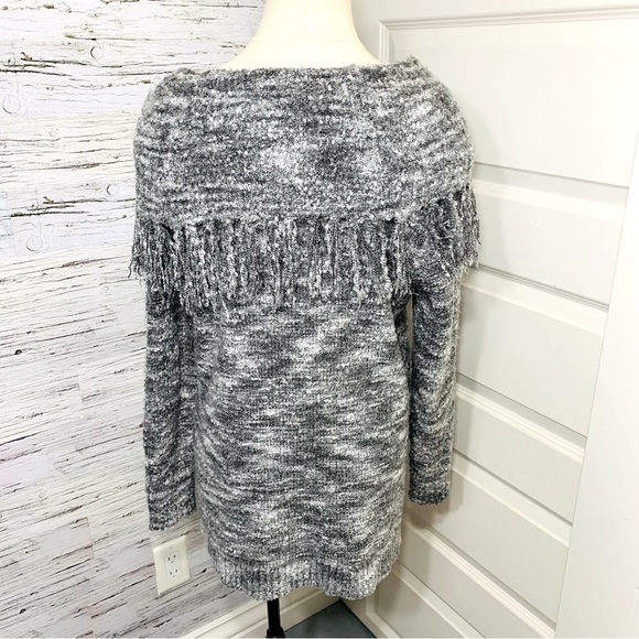 Ruby RD Gray White Knit Sweater Fuzzy Loops Fringed Cowl Neck Long Sleeves Sz M - Picture 8 of 11